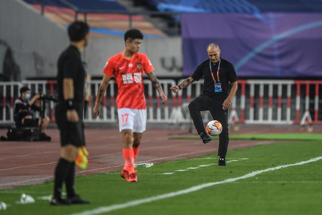 俱乐部杯-林崴21分同曦力克新疆 皮特森33+8